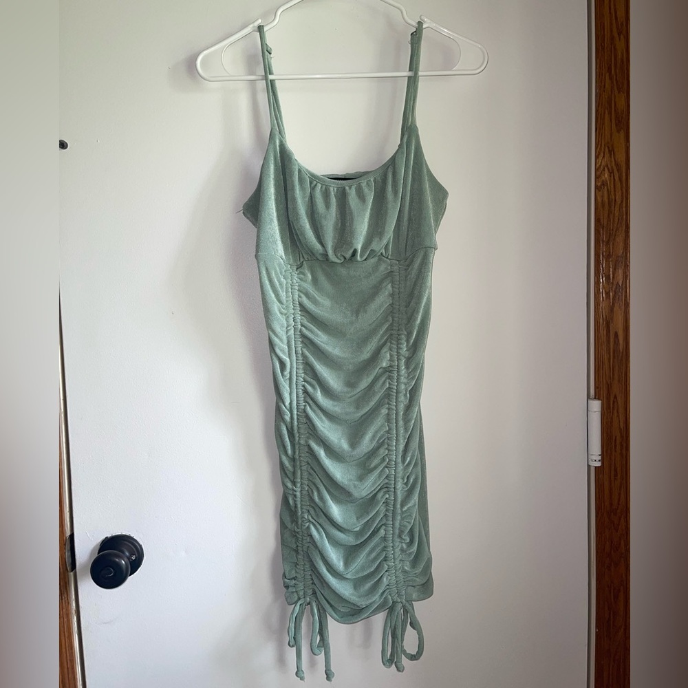 Forever 21 Mint Green Ruched Mini Dress Size Small